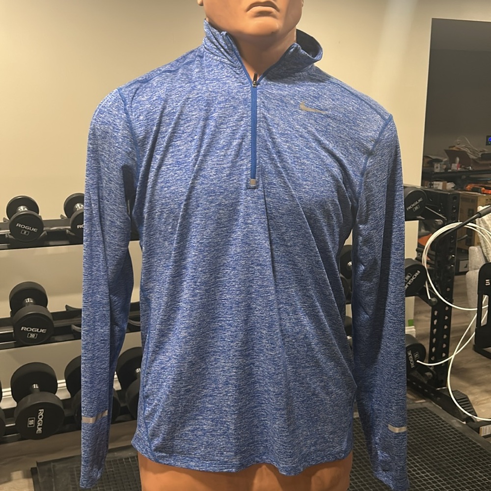 Men’s extra large, dry fit Nike running pullover long sleeve